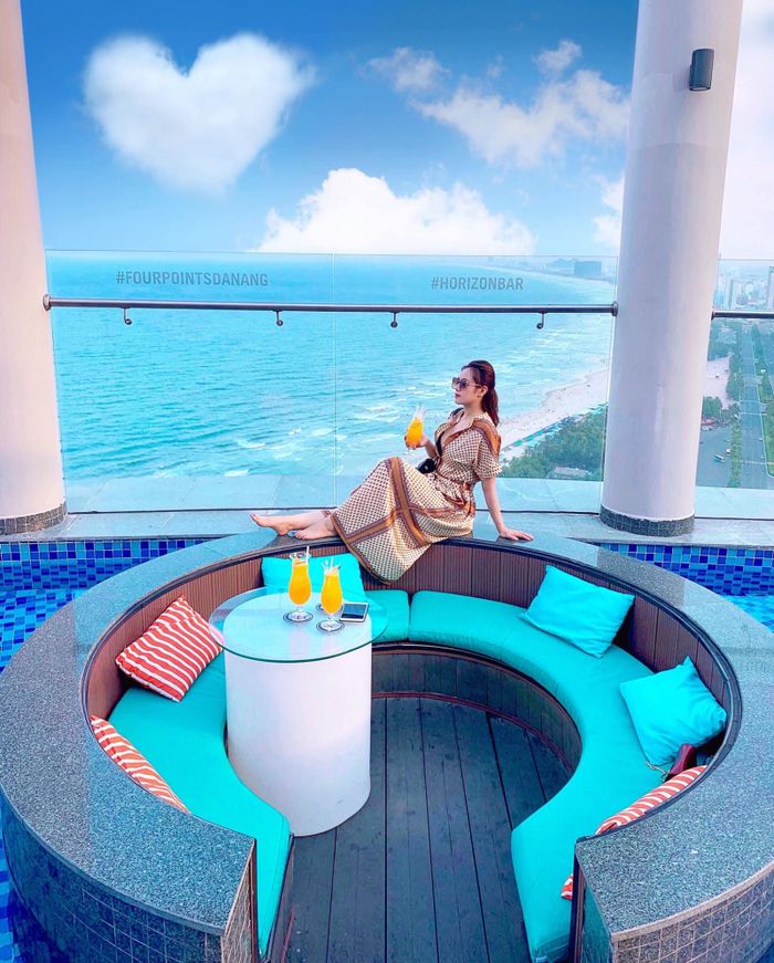 quan-bar-da-nang-horizon-bar-ngam-tron-canh-bai-bien