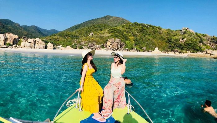 Zoom Travel được nhiều du khách chọn đi Bình Hưng 2 ngày