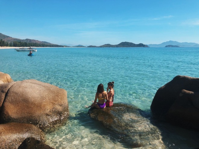 Soha Travel đưa du khách hoàn mình vào biển xanh đảo Bình Hưng