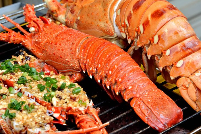 Tôm hùm nướng hấp dẫn
