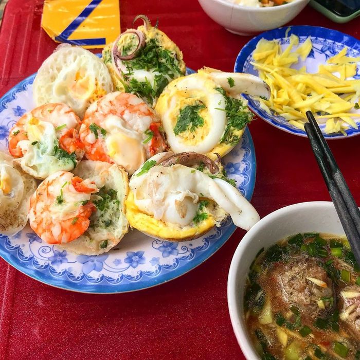 Bánh căn hải sản, đặc sản Bình Ba