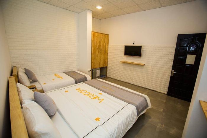 shark-homestay-hue
