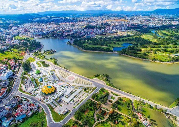 Lịch trình Đà Lạt 4 ngày 3 đêm của Phong Cách Việt Travel giá khá tốt
