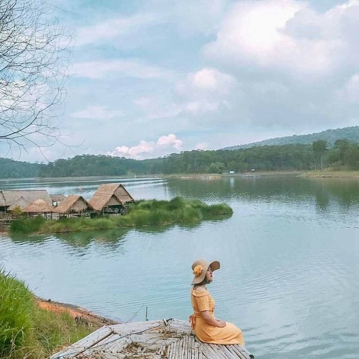 Khu du lịch Happy Hill bên hồ Tuyền Lâm