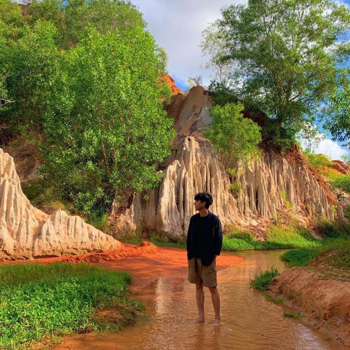 du-lich-phan-thiet-thang-1-khong-the-khong-den-suoi-tien