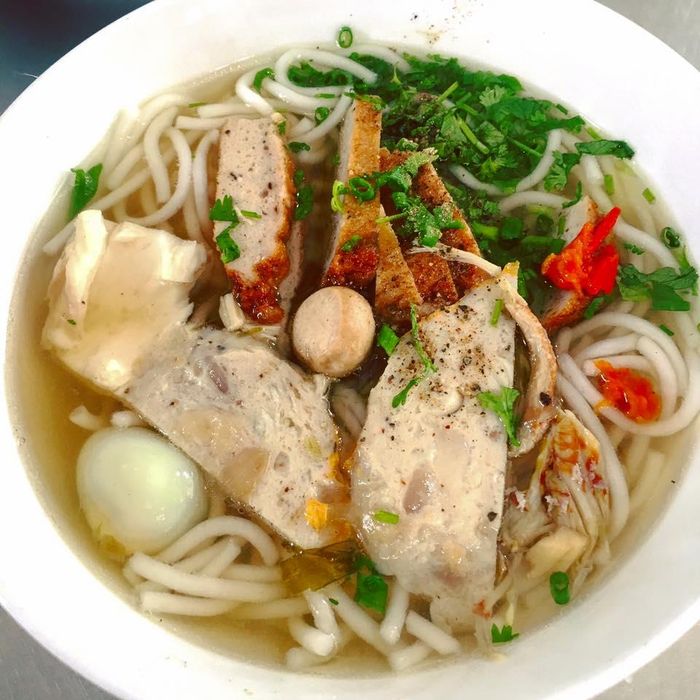 du-lich-phan-thiet-thang-1-banh-cnah-cha-ca-phan-thiet