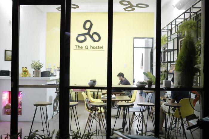 qaun-ca-phe-the-q-hostel