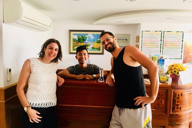 check-in-straw-hat-hostel-nha-trang