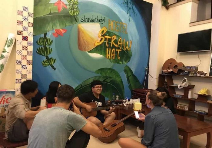 trai-nghiem-straw-hat-hostel-nha-trang