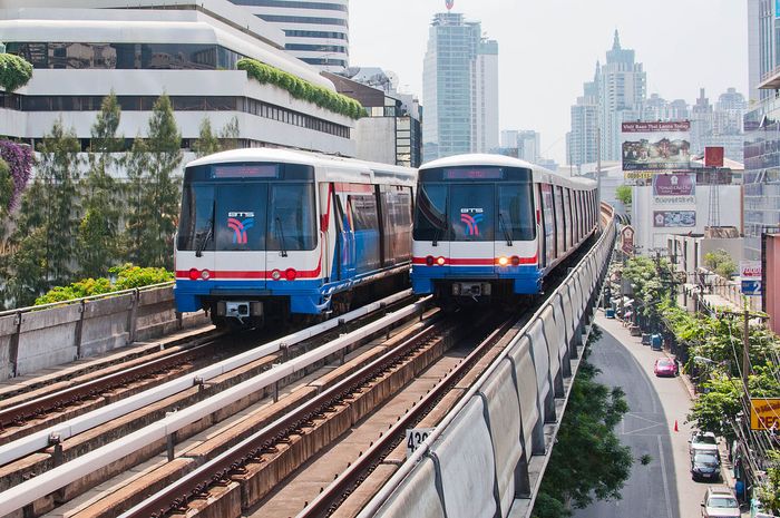 tau-dien-tren-cao