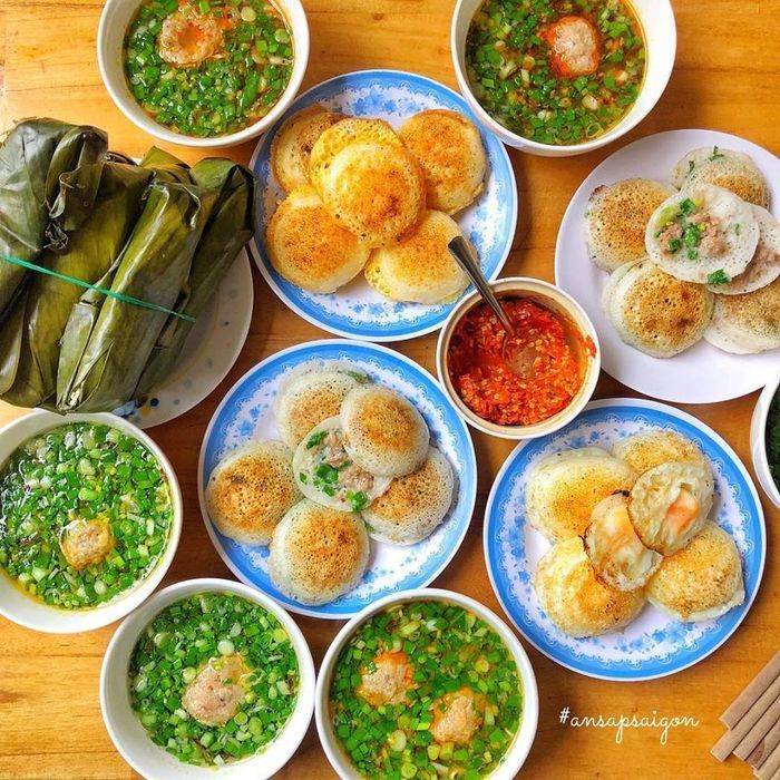 kinh-nghiem-du-lich-da-lat-tet-banh-can-da-lat-co-huong-vi-dac-trung-suc-hut-rieng