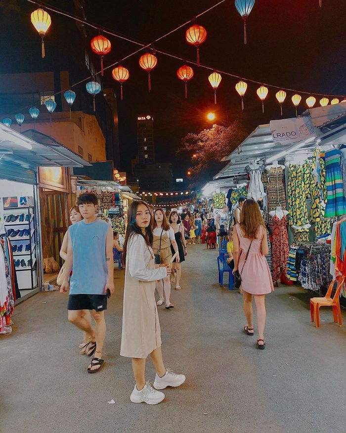 giờ hoạt động phố đi bộ nha trang