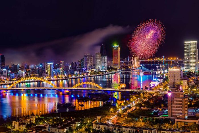 thoi-tiet-da-nang-thang-4-xem-phao-hoa-da-nang