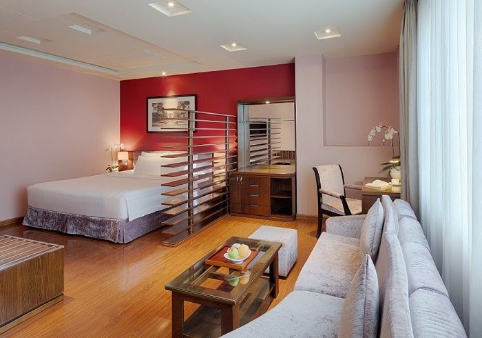 hotel-walkstreet-grand-silver