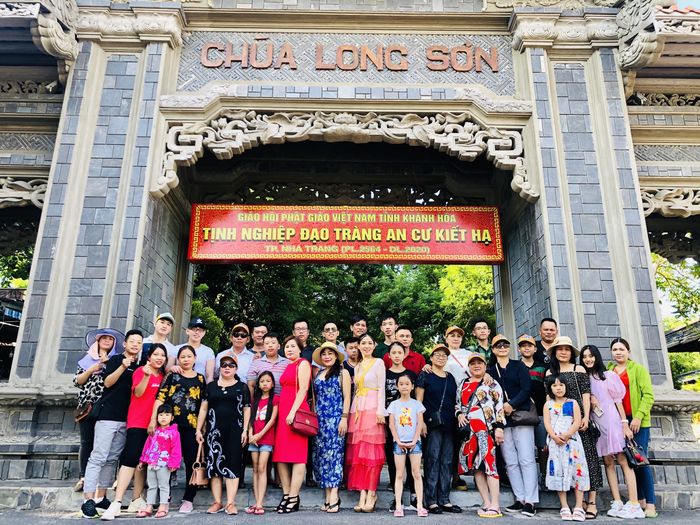 chua-long-son