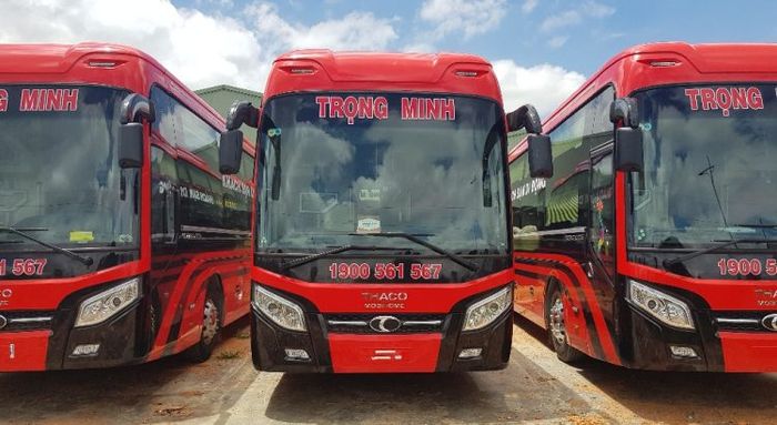 nha-xe-trong-minh-xe-limousine-di-da-lat-tour-da-lat-le-30-4