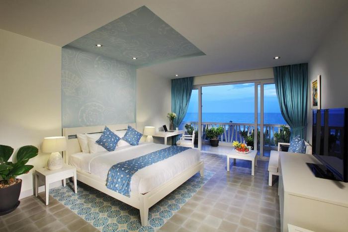 The Cliff Resort & Residences