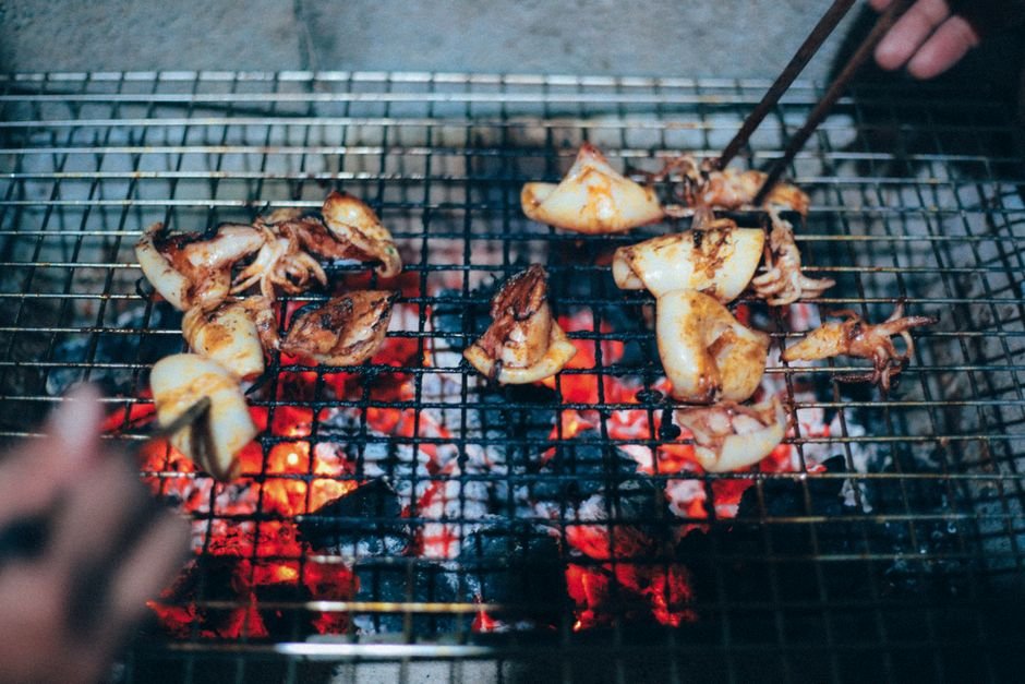 Chợ đêm Phú Quốc với hải sản tươi ngon và không khí sôi động