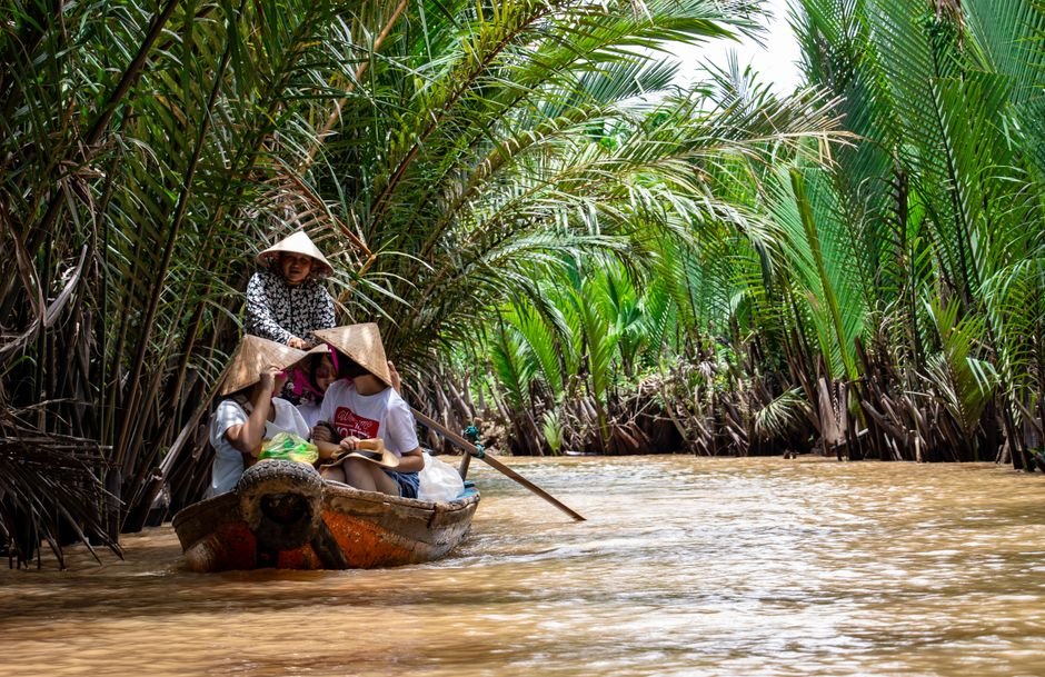 Trải nghiệm ẩm thực địa phương và kết nối bạn bè